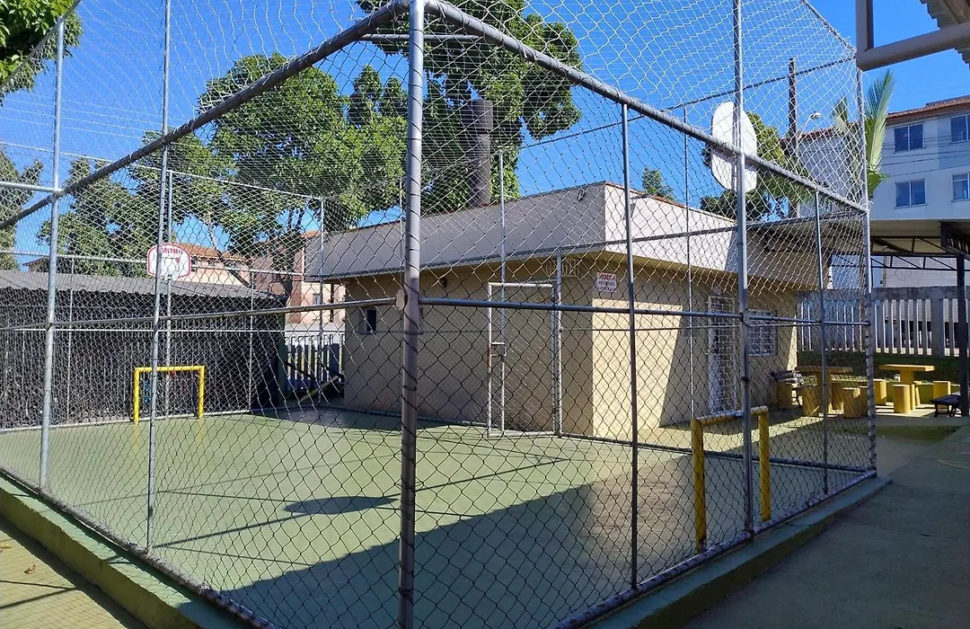Apto bem localizado em Curitiba-1